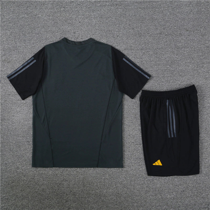 CONJUNTO REAL MADRID ENTRENAMIENTO III 23/24 Masculina - TIENDA DEL JUGADOR