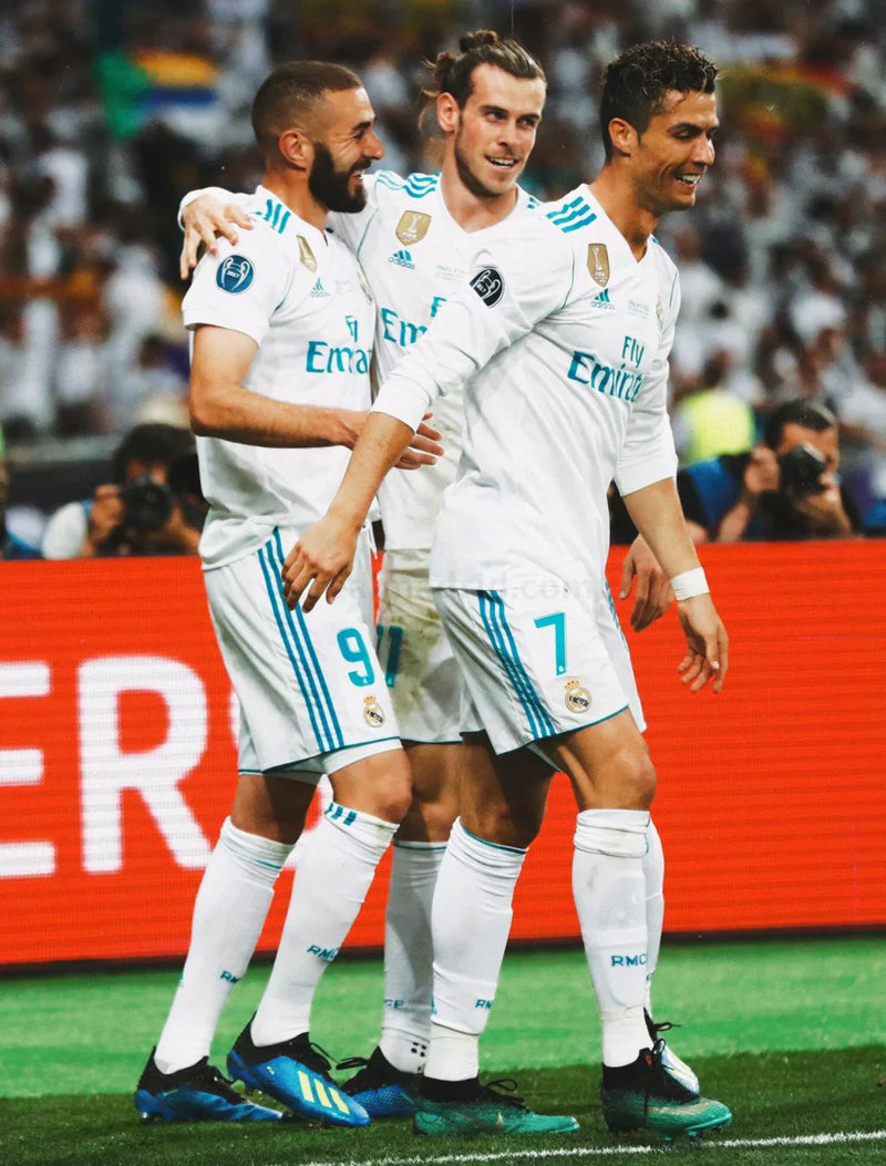 Camisa Real Madrid I 2017/18 Masculina Retrô - Com patches